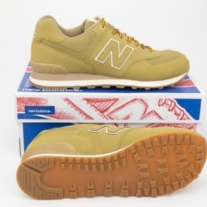 Tan New Balance 574